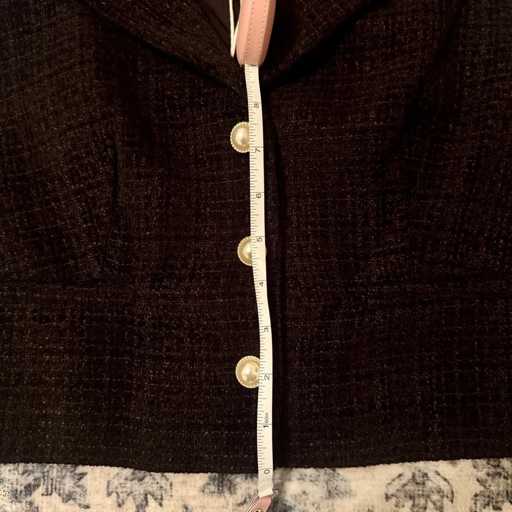 Joie| NWOT Women’s Size 10 Cropped Black Tweed Vest with Pearl Buttons - Picture 5 of 7